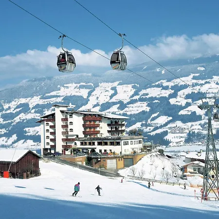 Stylish Flats In Near Lifts