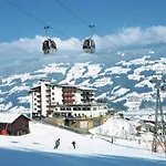 Stylish Flats In Near Lifts