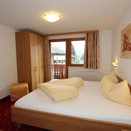 Stylish In With Balcony Apartment *